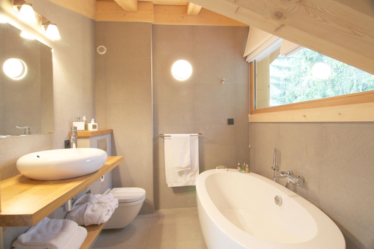 Chamonix Luxury Rental Chalet Cancrinite Bathroom 2