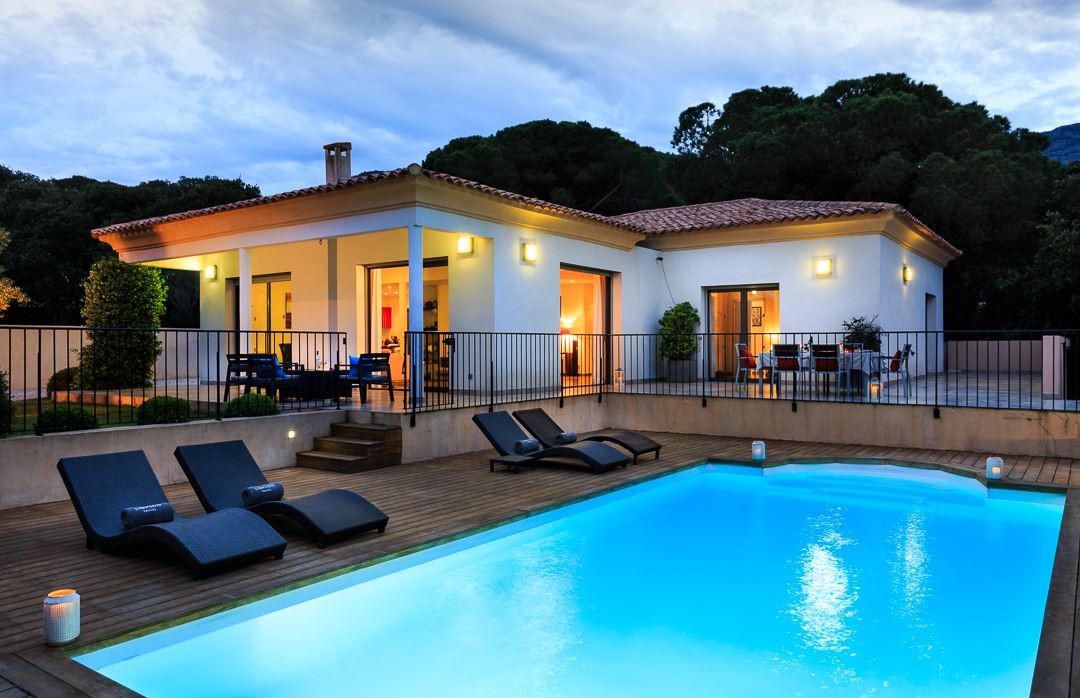 Calvi Location Villa Luxe Arikite Piscine Soir