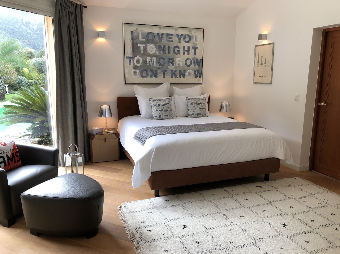 Cannes Luxury Rental Villa Carraluma Bedroom