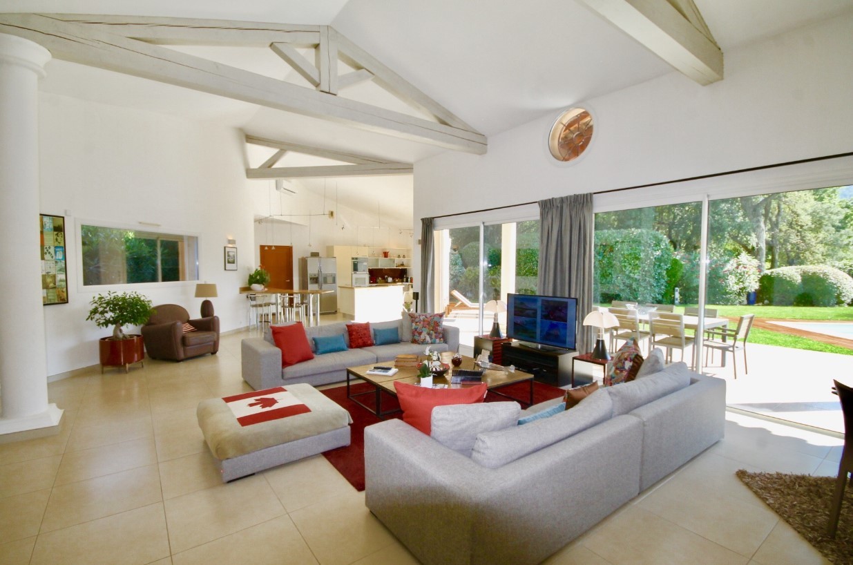 Cannes Luxury Rental Villa Carraluma Living Room