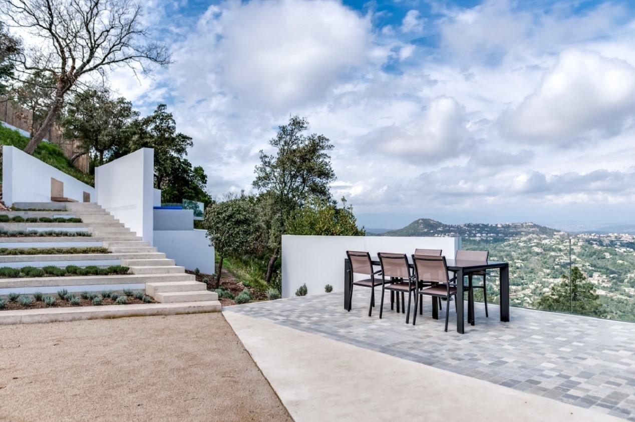 Cannes Luxury Rental Villa Cordierite Terrace 2
