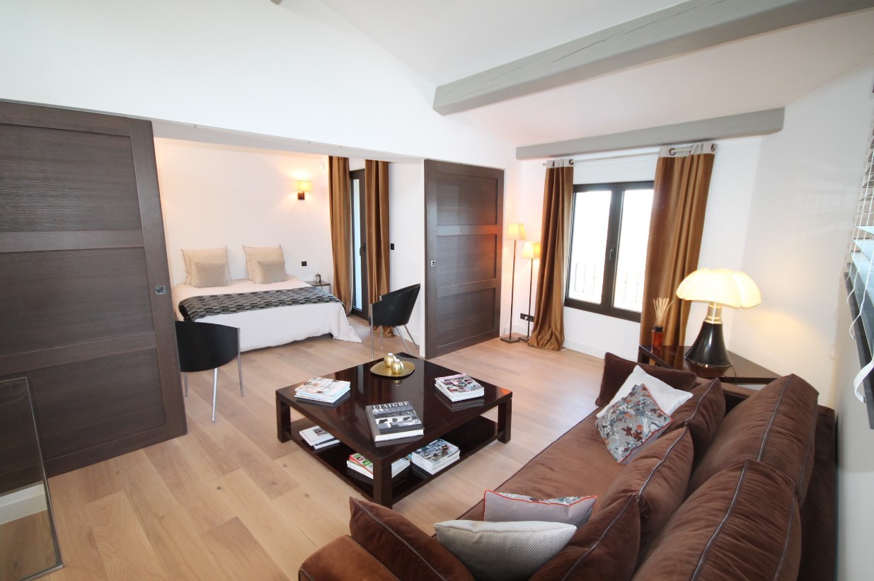 Cannes Luxury Rental Villa Coronille Bedroom