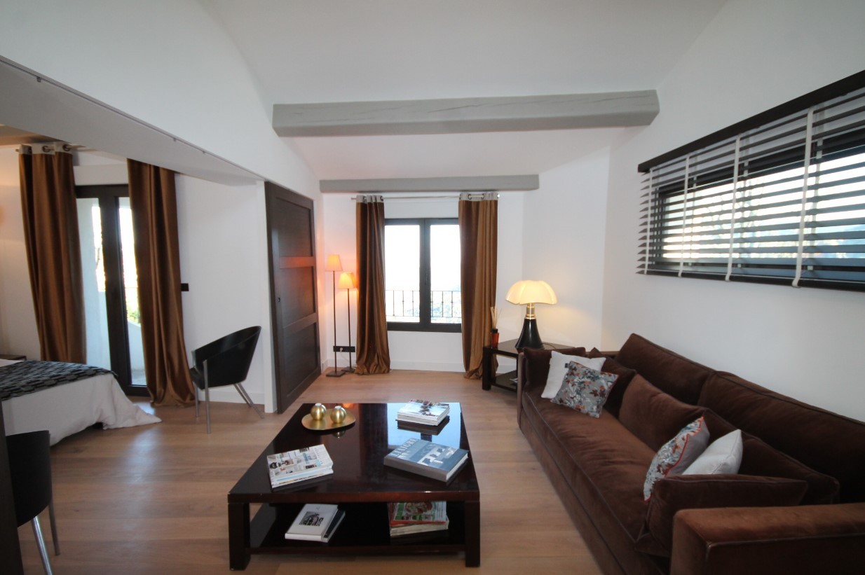 Cannes Luxury Rental Villa Coronille Bedroom 3