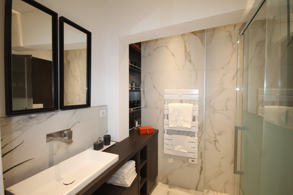 Cannes Luxury Rental Villa Coronille Shower Room