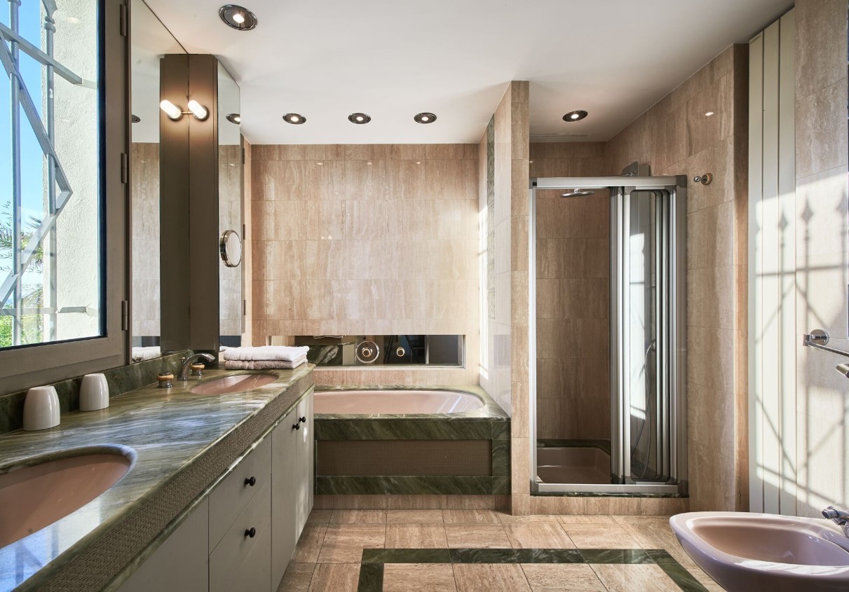 Cannes Luxury Rental Villa Covelline Bathroom 3