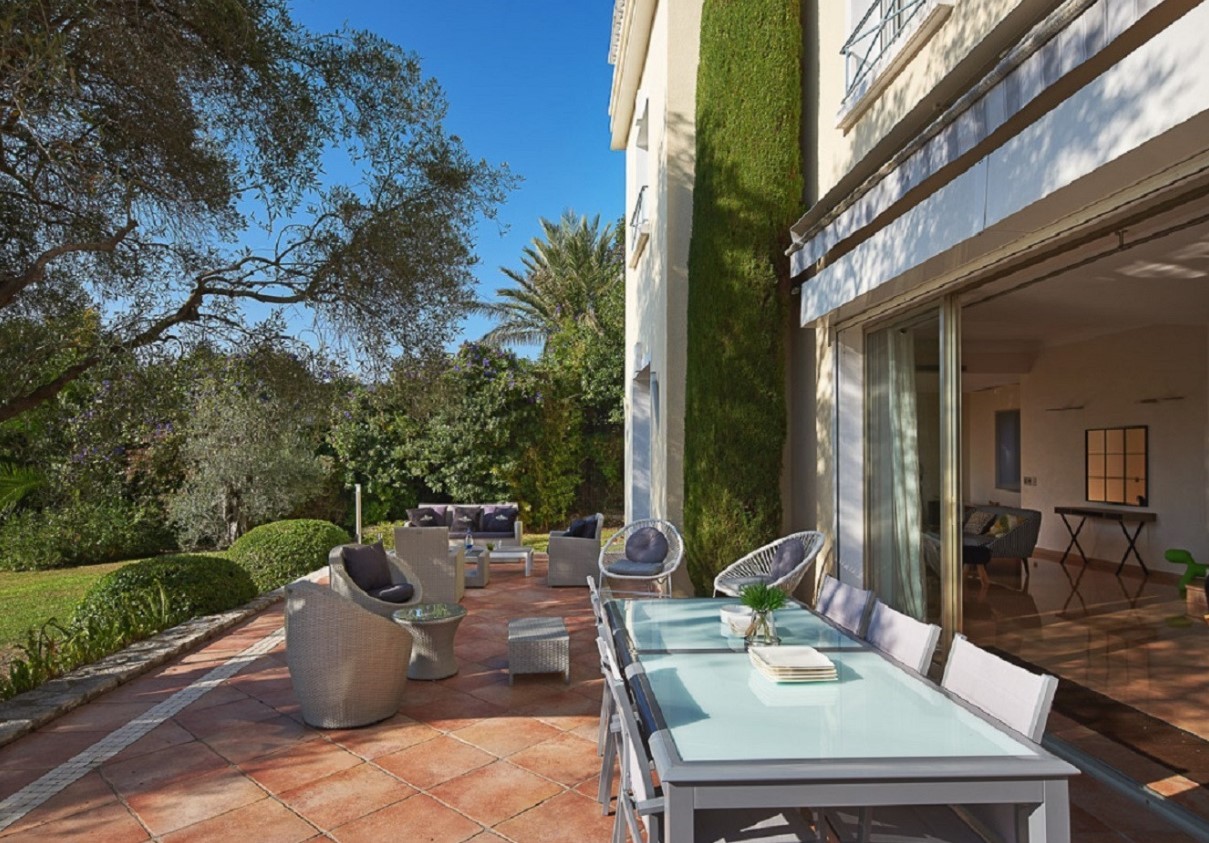 Cannes Location Villa Luxe Covelline Terrasse