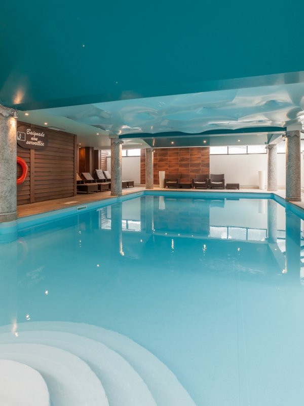 Chamonix Location Appartement Luxe Charmatite Piscine 