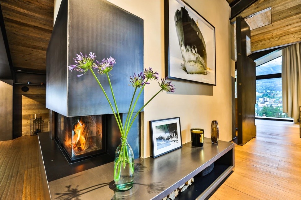 Chamonix Luxury Rental Chalet Cotarix Fireplace