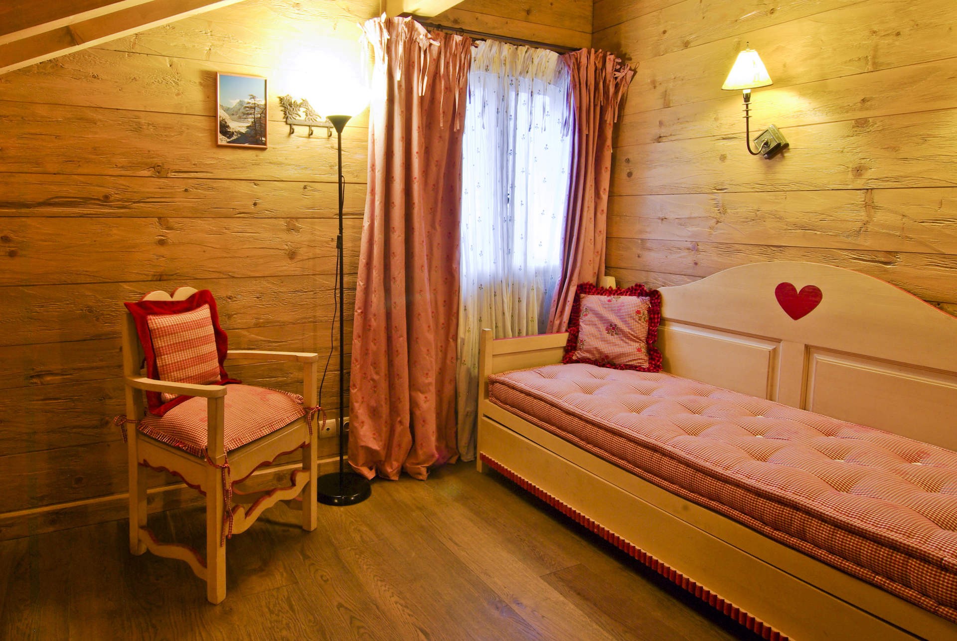 Chamonix Luxury Rental Chalet Collinsite Bedroom 3