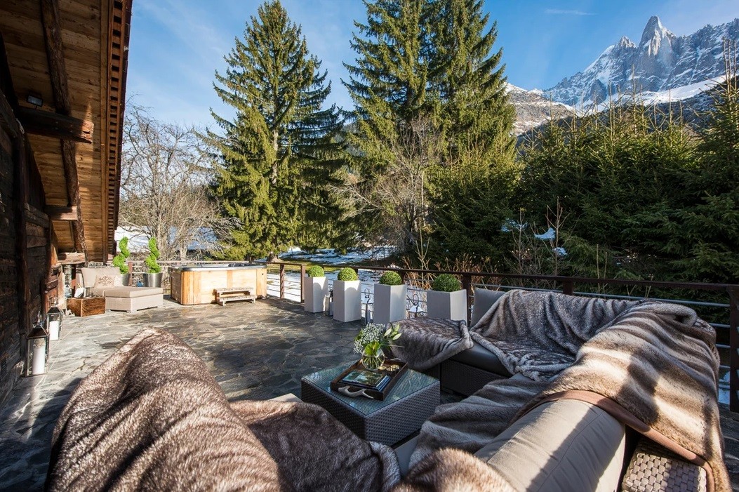Chamonix Luxury Rental Chalet Coquelois Terrace 2