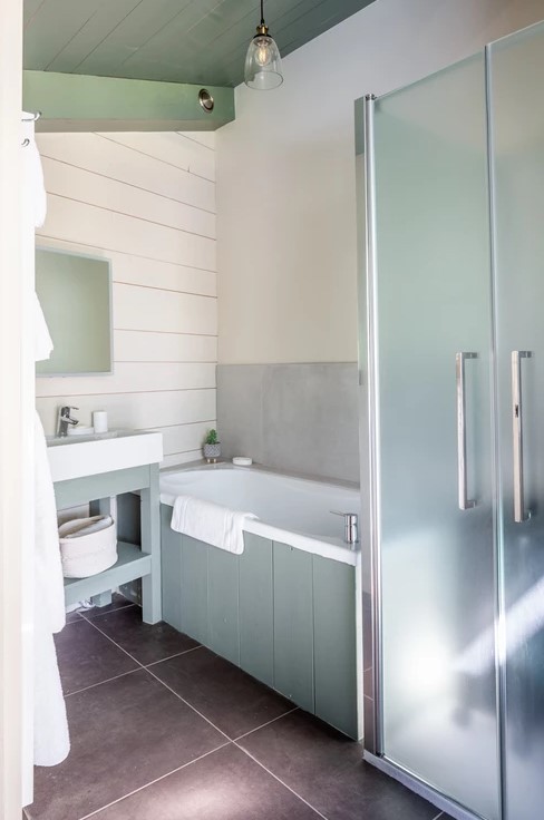  Chamonix Luxury Rental Chalet Coradu Bathroom