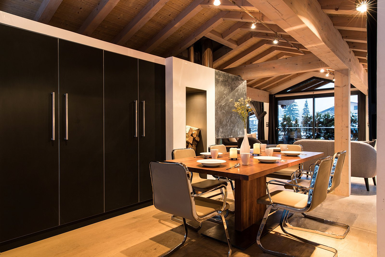 Chamonix Location Chalet Luxe Coratice Salle A Manger 