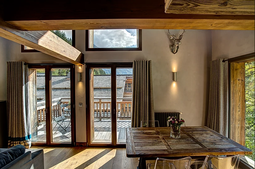 Chamonix Luxury Rental Chalet Coraudin Dining Room