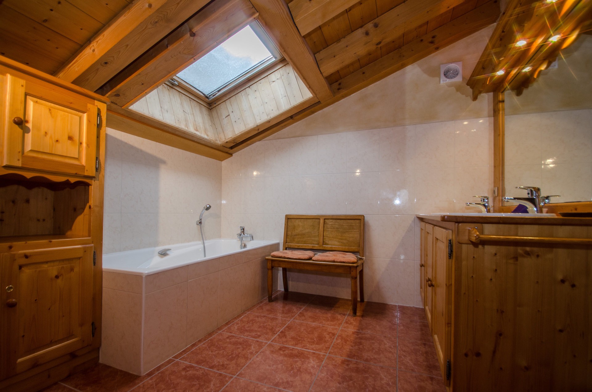 Chamonix Luxury Rental Chalet Corundite Bathroom 2