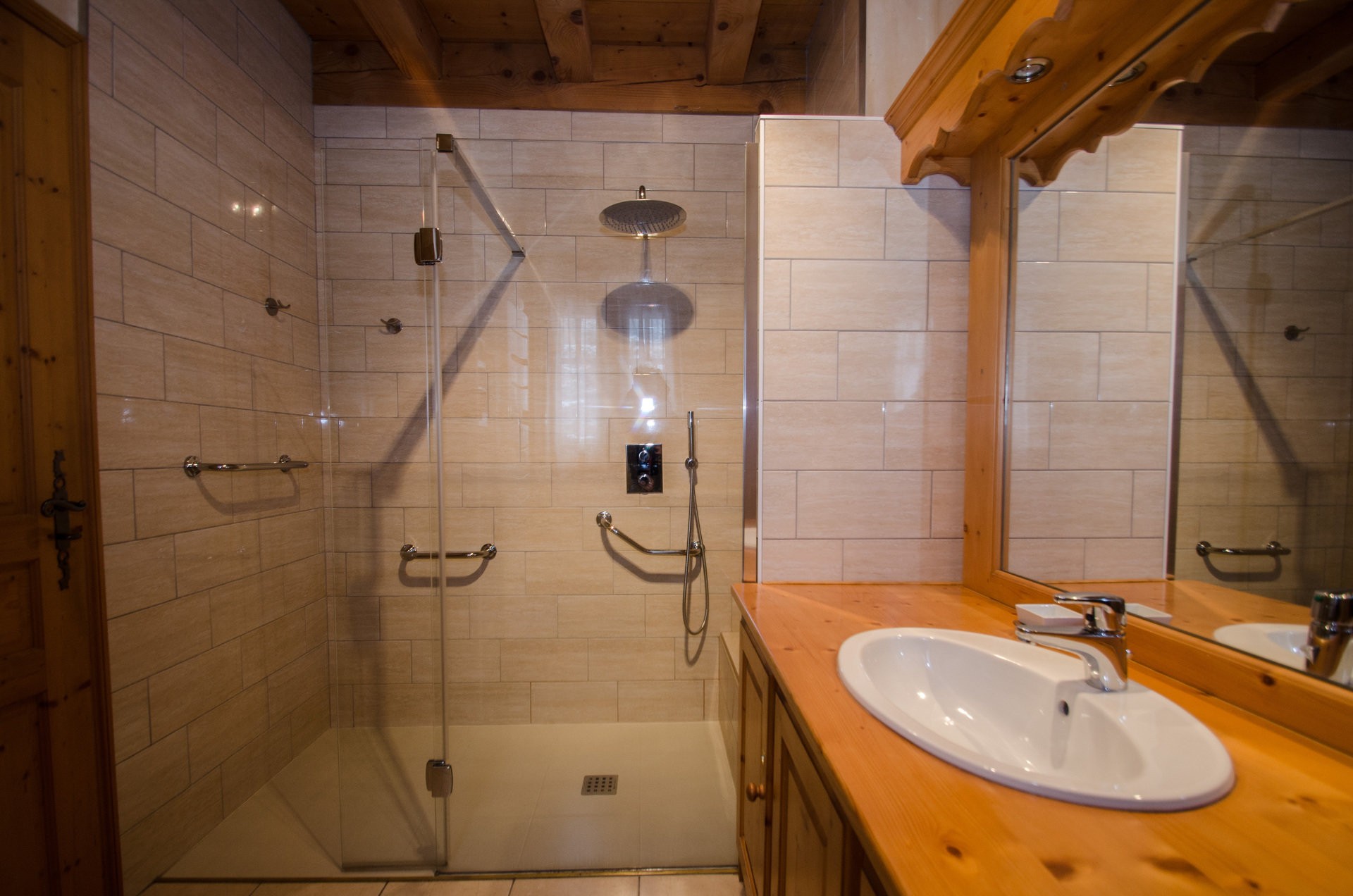 Chamonix Luxury Rental Chalet Corundite Bathroom