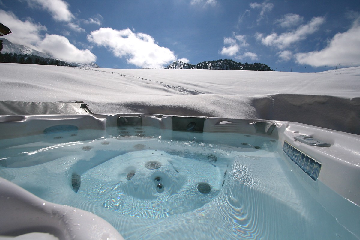 Chamonix Location Chalet Luxe Mathilde Jacuzzi