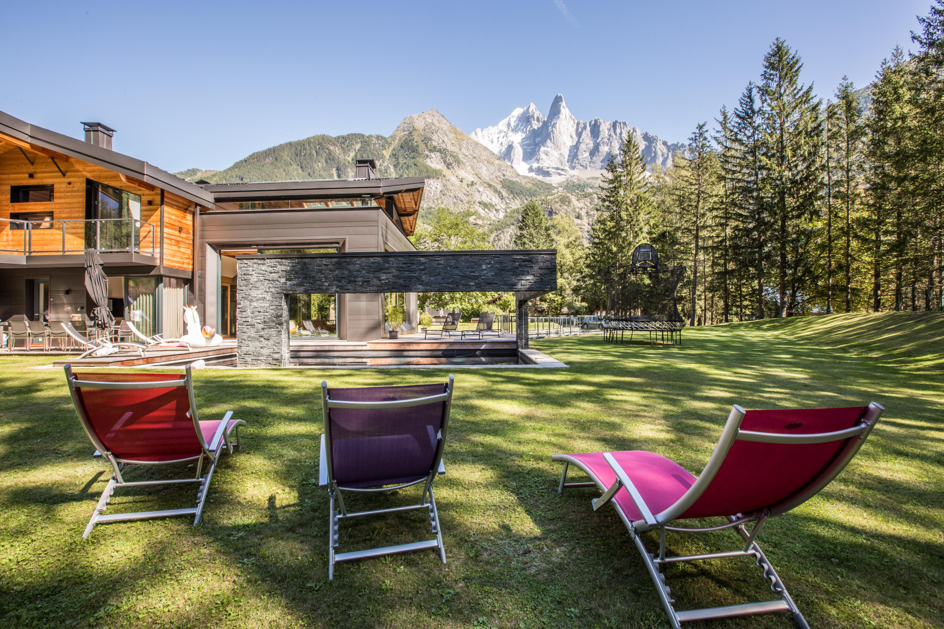 Chamonix Location Chalet Luxe Pitch Agate Jardin 
