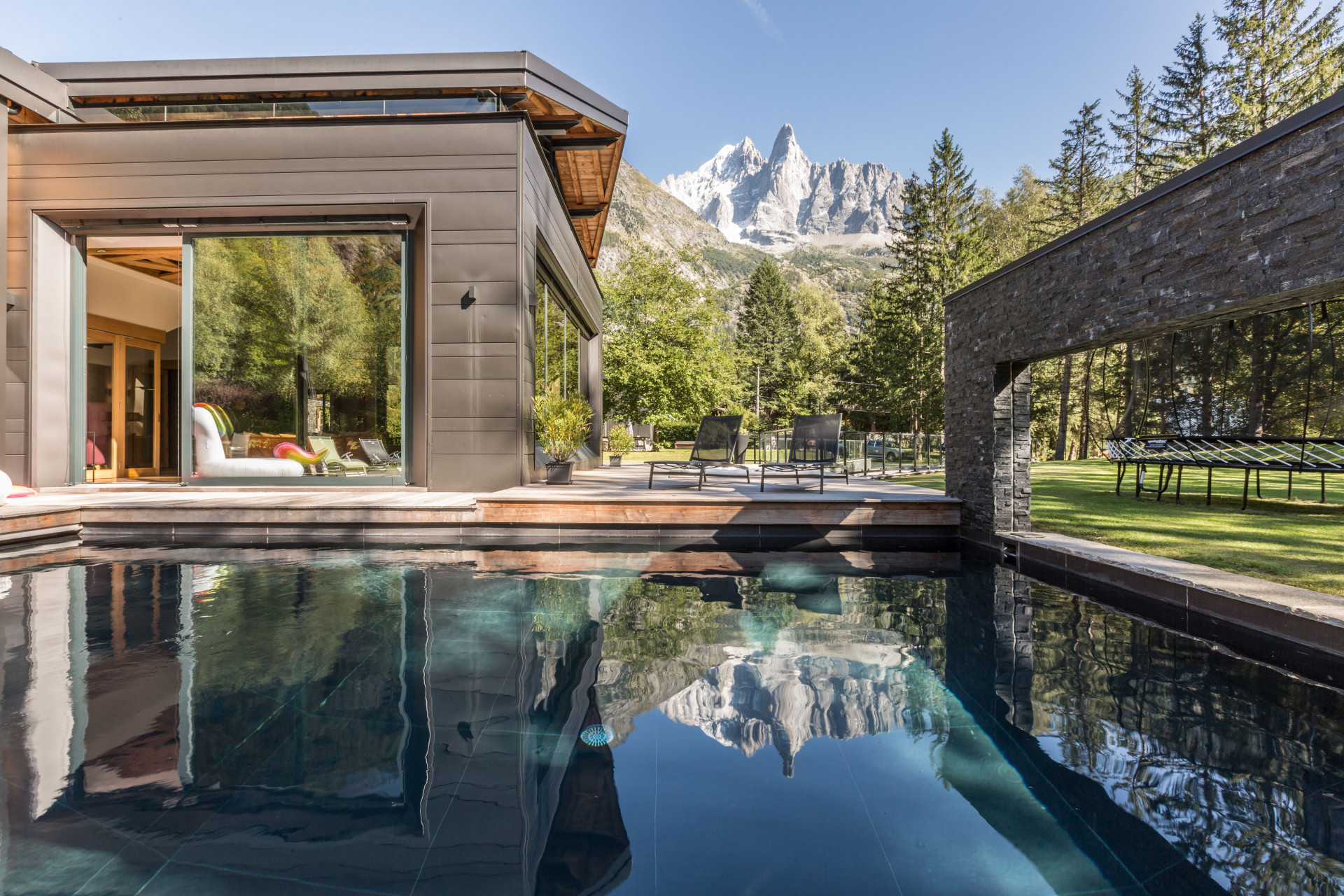 Chamonix Location Chalet Luxe Pitch Agate Piscine 