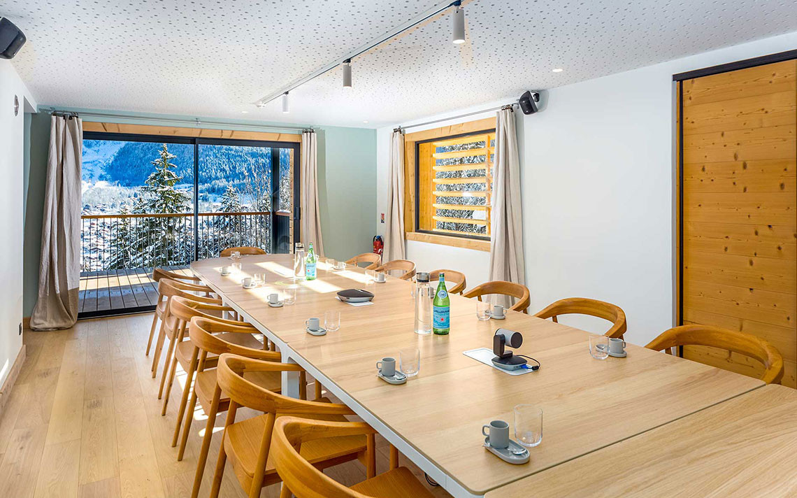 Chamonix Location Chalet Luxe Saphira Table 