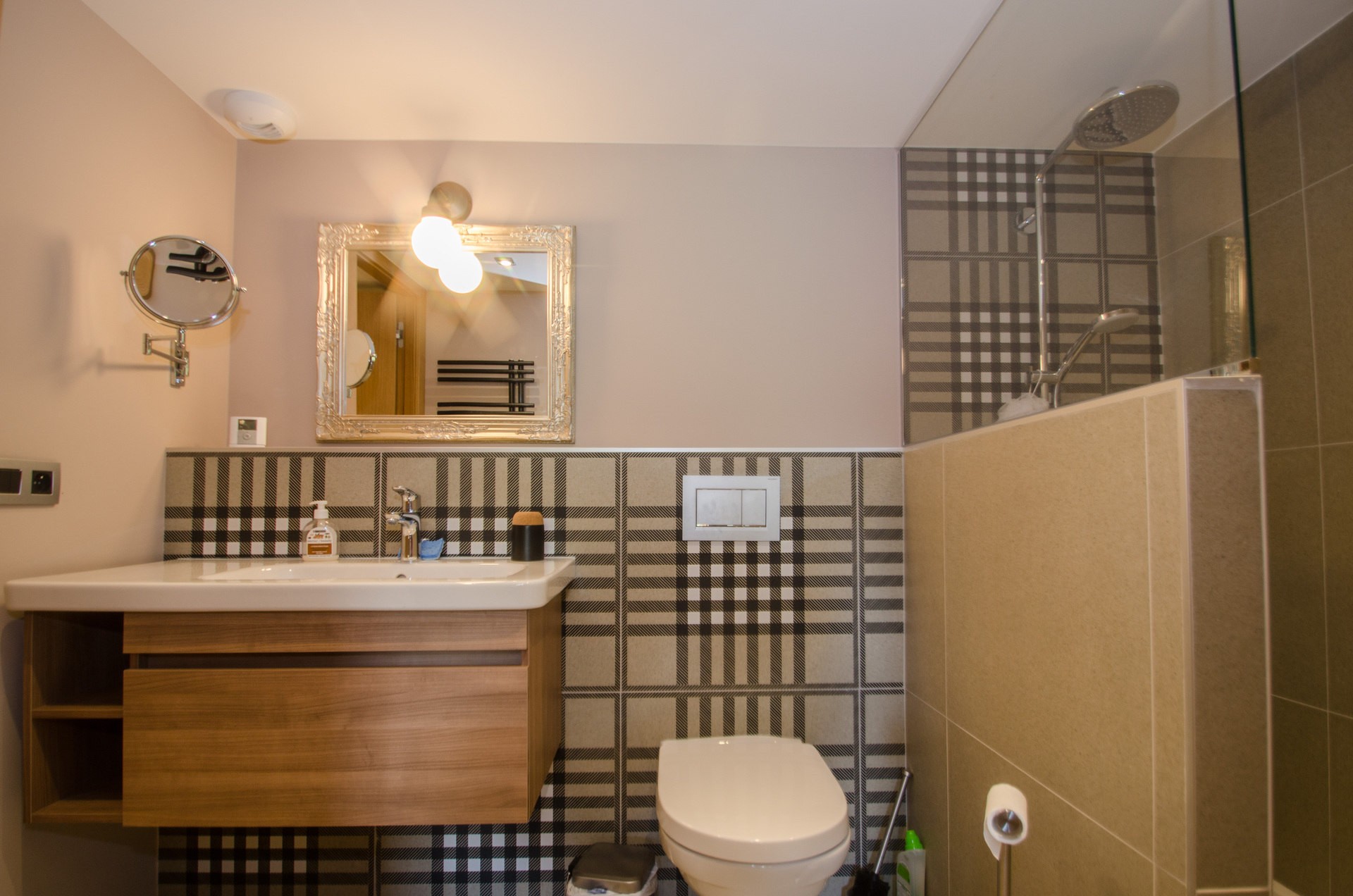 Chamonix Luxury Rental Chalet Silène Bathroom