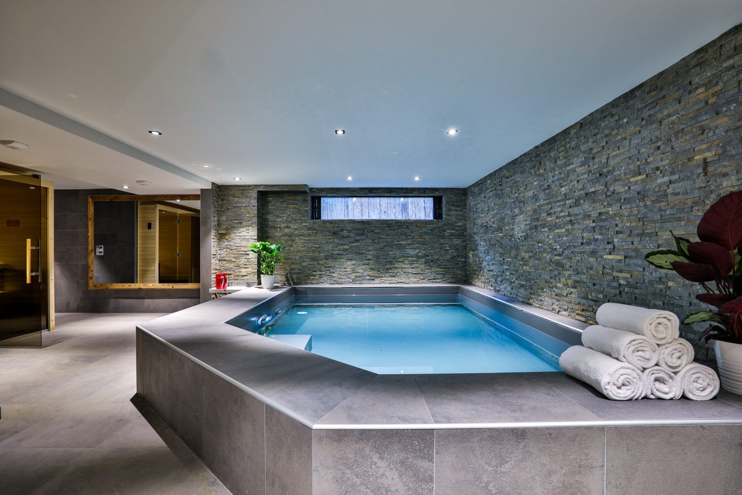 Chamonix Mont Blanc Rental Chalet Luxury Paradamete Swimming Pool