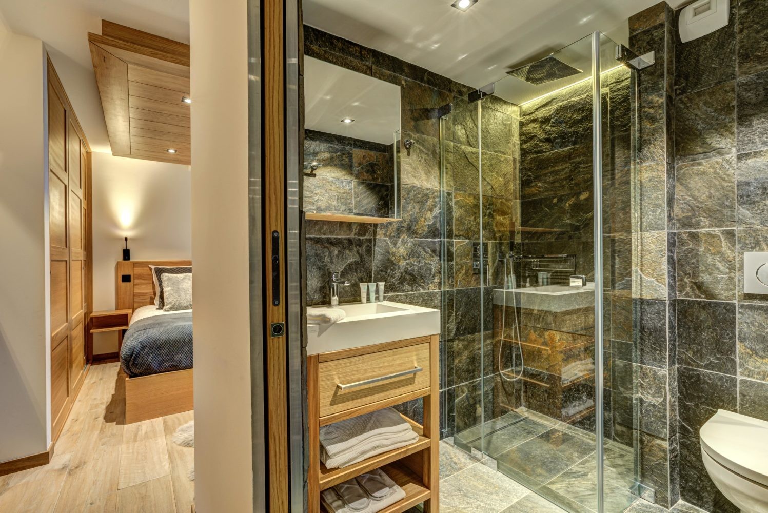 Chamonix Mont Blanc Rental Chalet Luxury Paradamote Bathroom 4