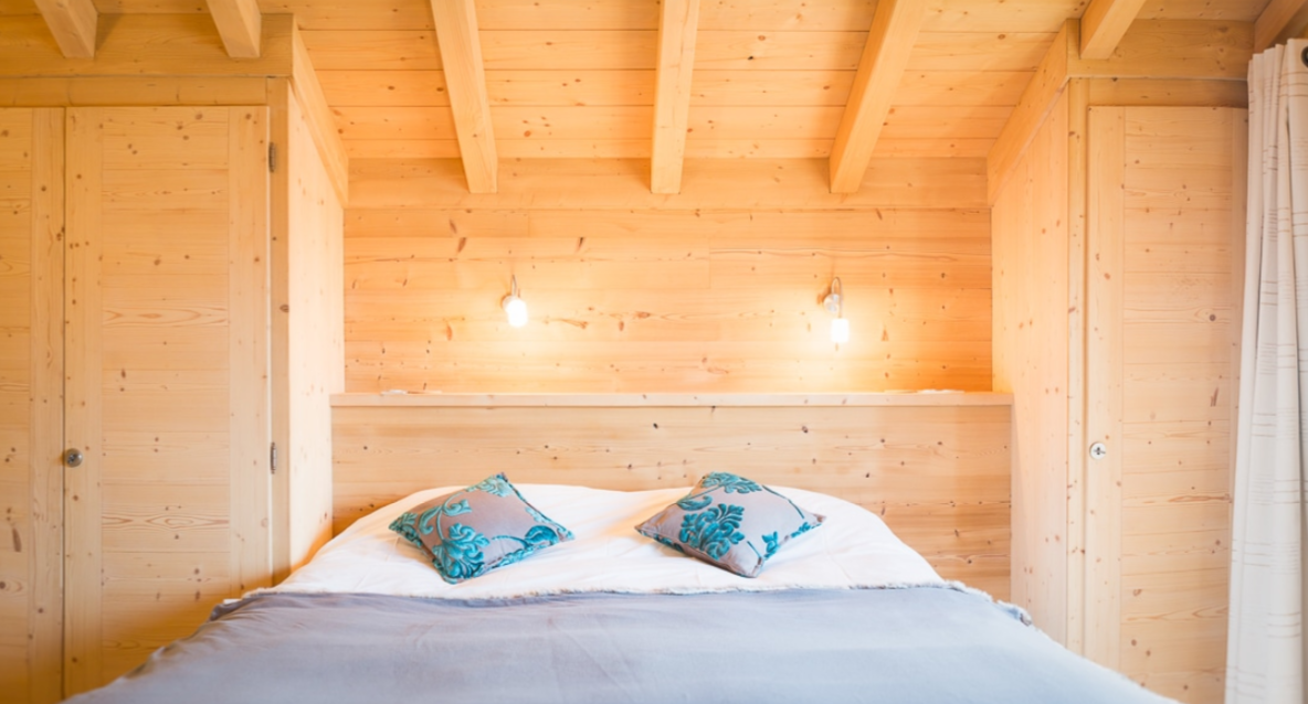 Chatel Luxury Rental Chalet Chalcocyanite Bedroom