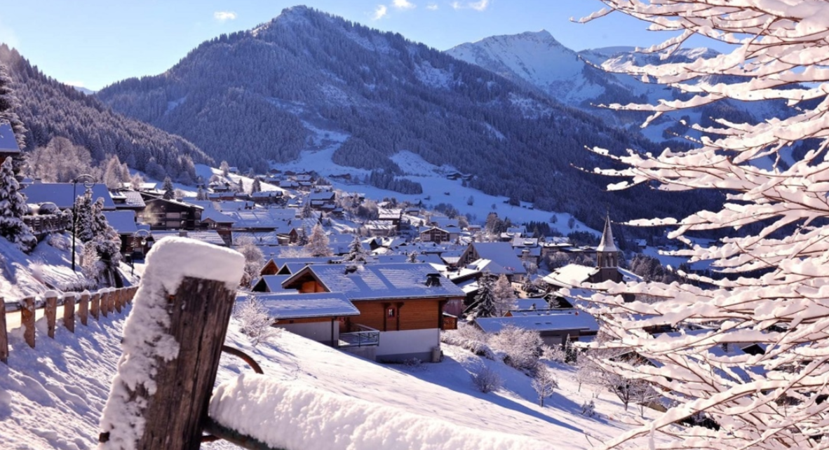 Chatel Luxury Rental Chalet Chalcocyanite View 2