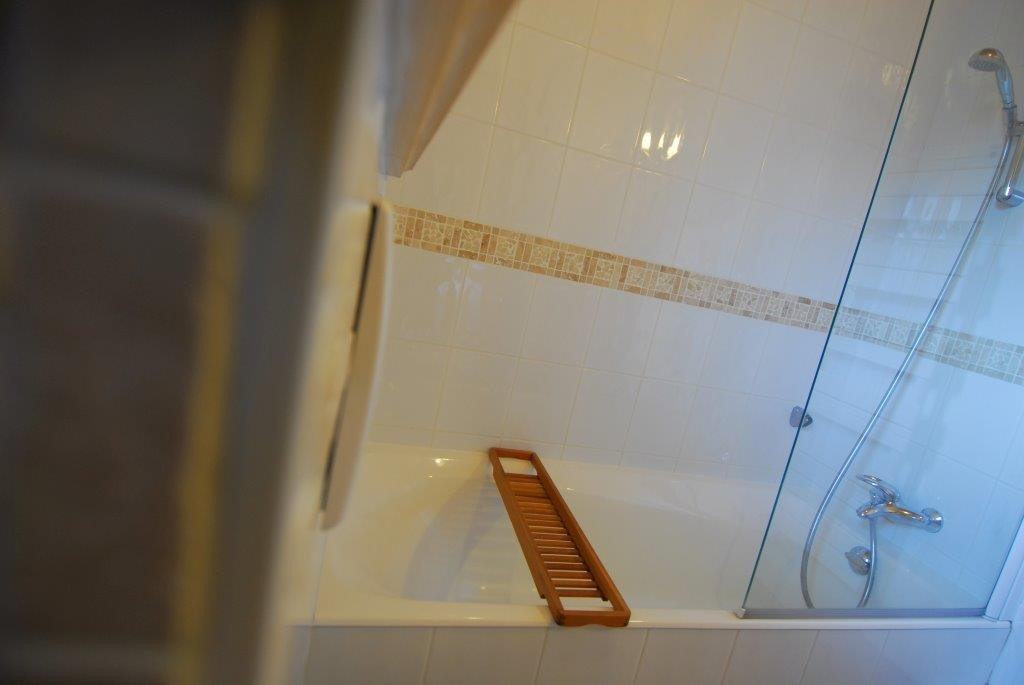 Chatel Luxury Rental Chalet Chalcophanite Bathroom