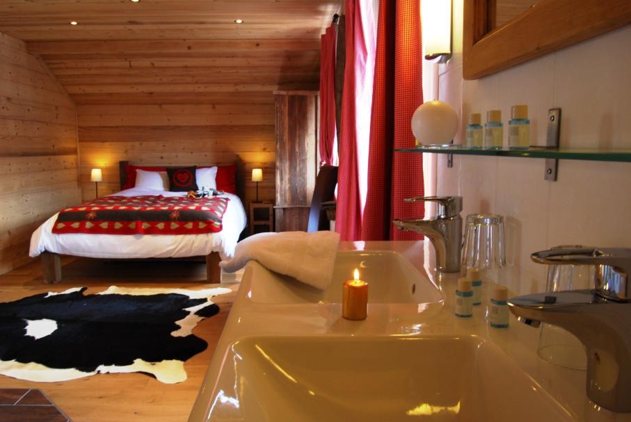 Chatel Luxury Rental Chalet Chalcori Bedroom 2