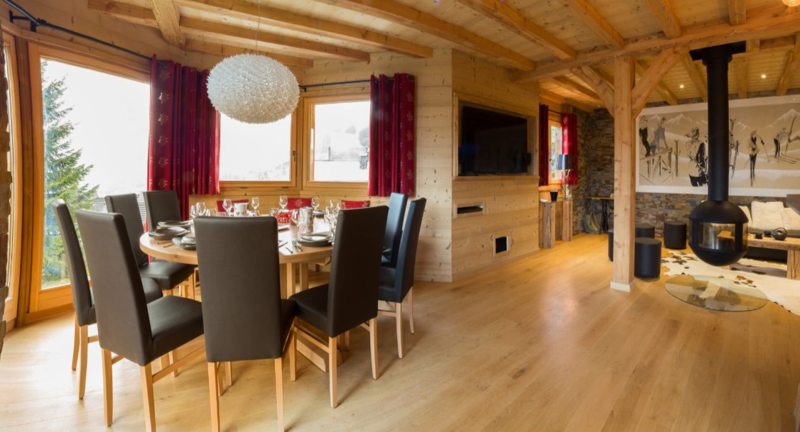 Chatel Luxury Rental Chalet Chambero Dining Area