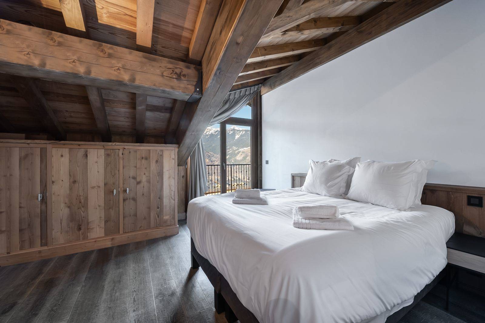 Courchevel 1300 Luxury Rental Appartment Tilanche Bedroom 4