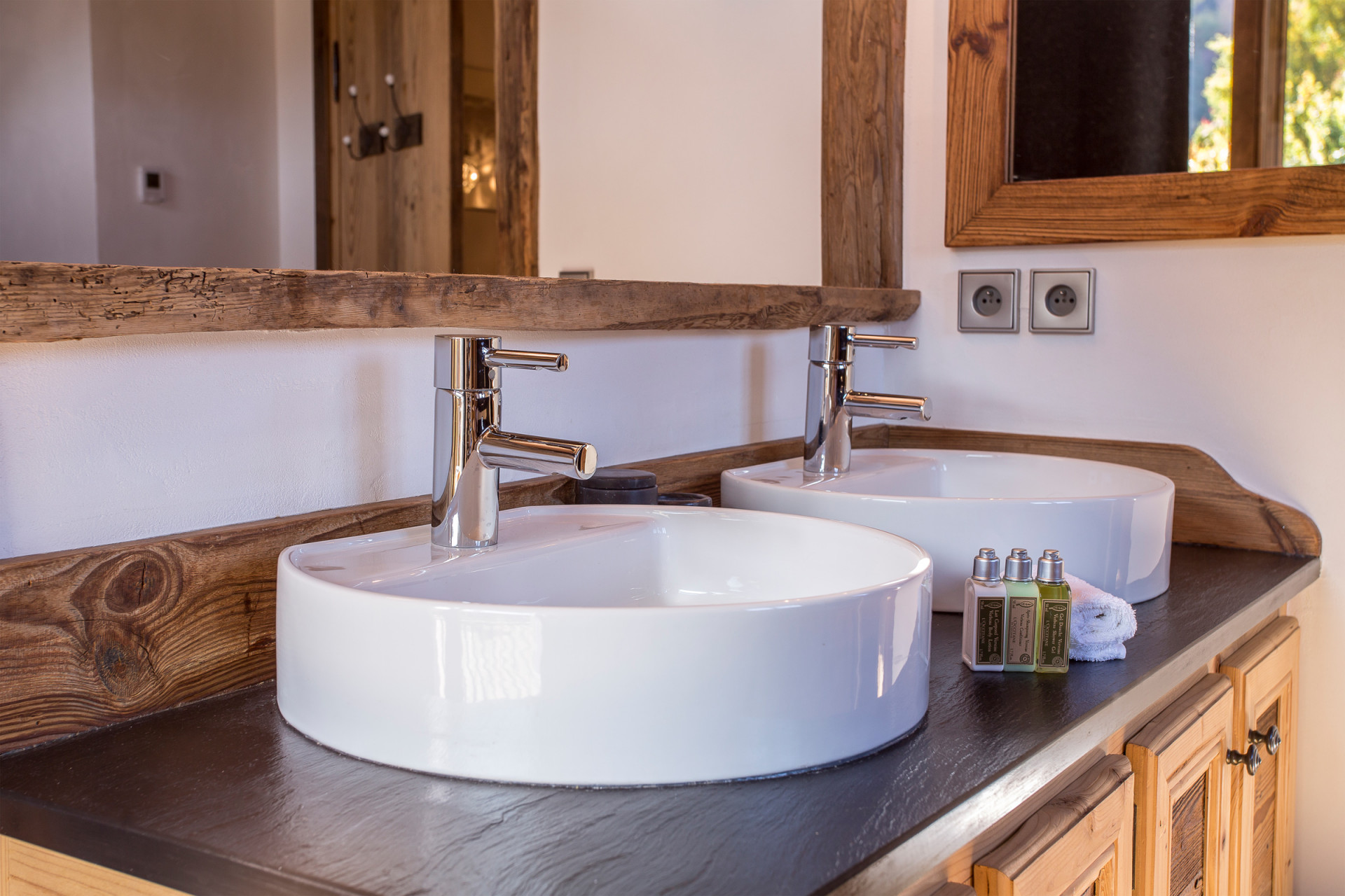 Courchevel 1300 Location Chalet Luxe Maricite Salle De Bain 3