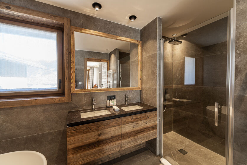 Courchevel 1300 Location Chalet Luxe Talute Douche 2