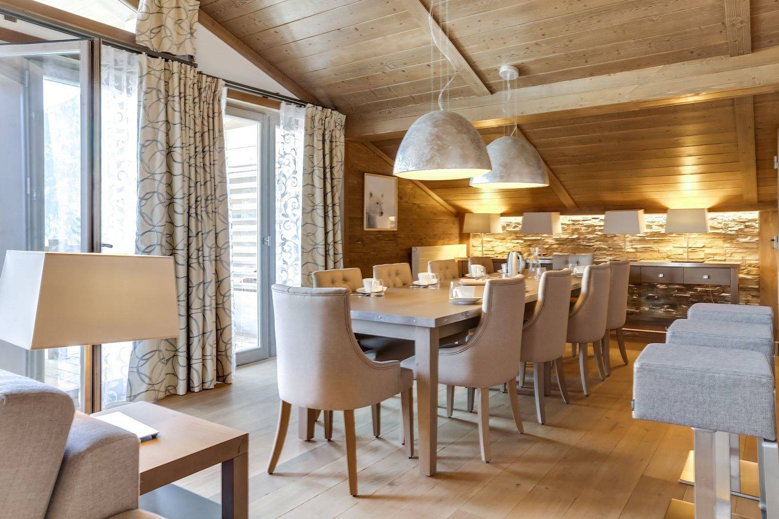 Courchevel 1550 Luxury Rental Appartment Telemite Dining Room
