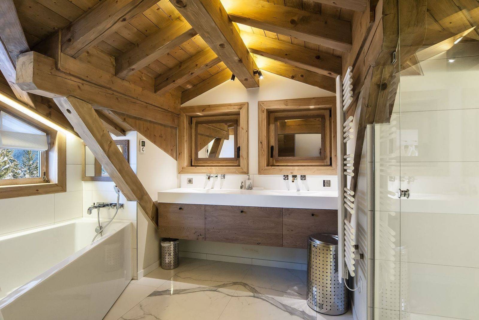 Courchevel 1550 Luxury Rental Chalet Niebite Bathroom 4