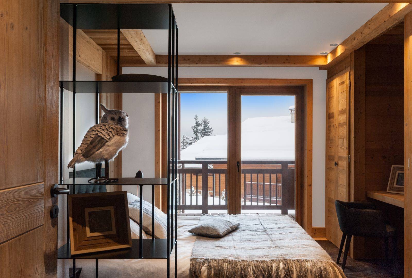 Courchevel 1550 Luxury Rental Chalet Niuron Bedroom 2