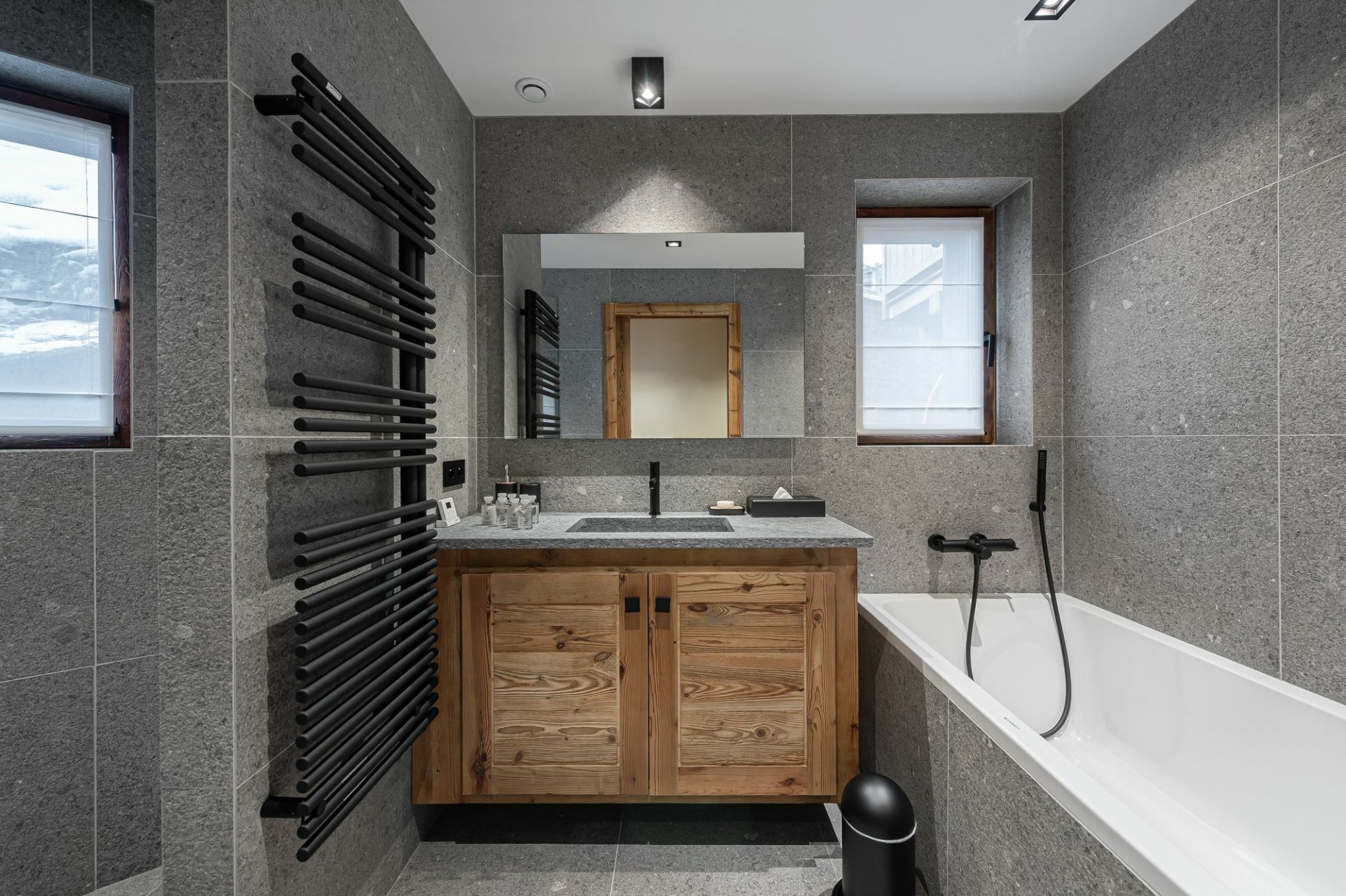 Courchevel Luxury Rental Chalet Nuummite Bathroom