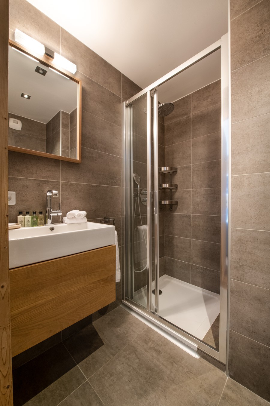 Courchevel 1650 Luxury Rental Appartment Aleksite Bathroom