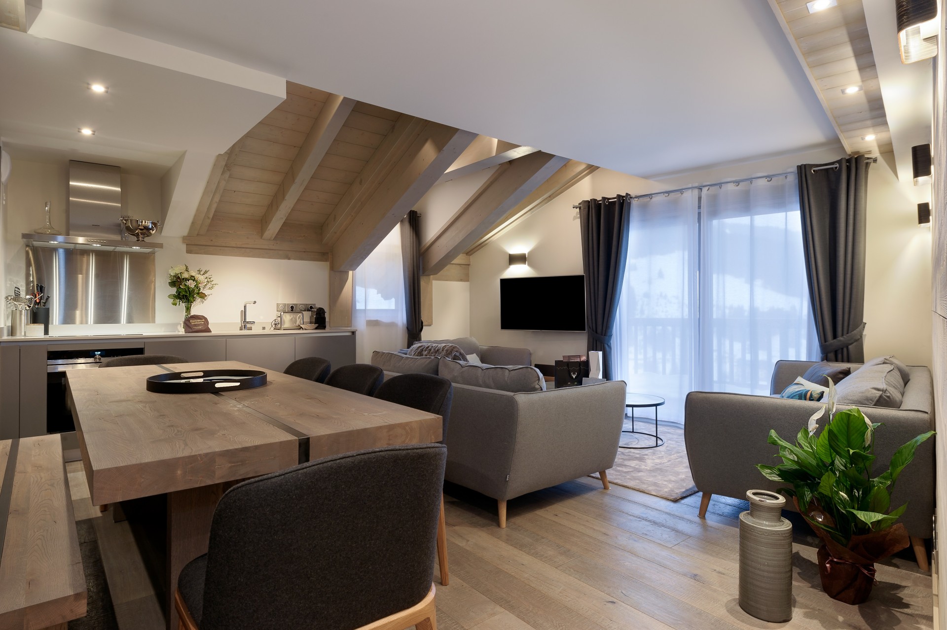 Courchevel 1650 Luxury Rental Appartment Altanto Living Room 5