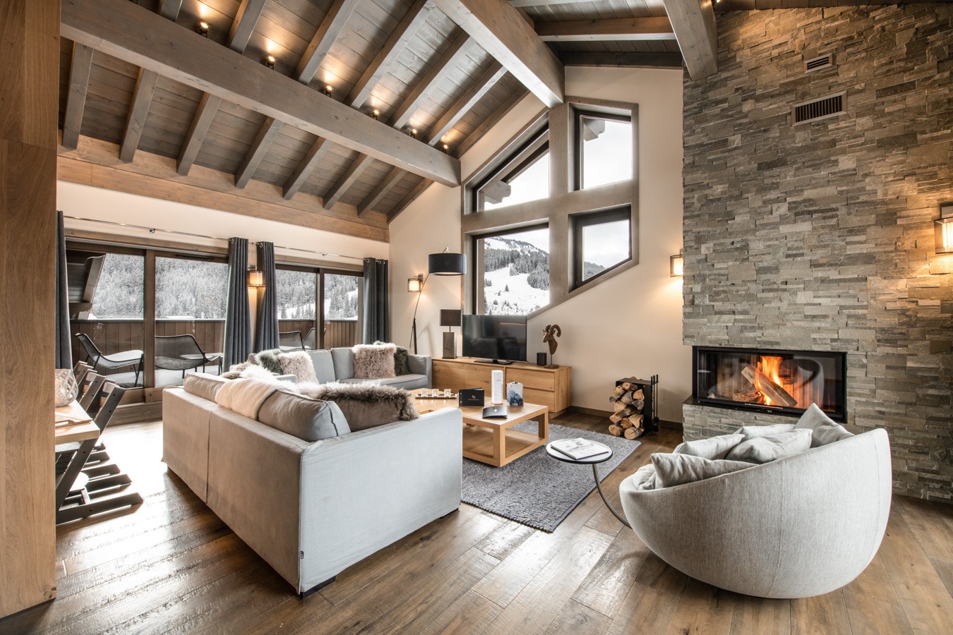 Courchevel 1650 Luxury Rental Appartment Alti Living Room 2