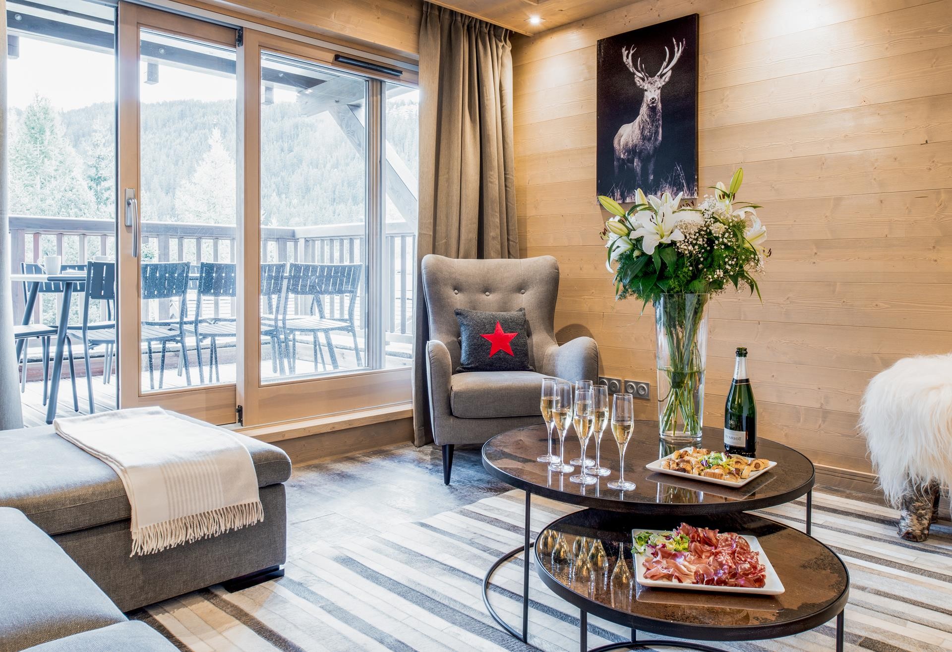 Courchevel 1650 Luxury Rental Appartment Amarile Living Room 3