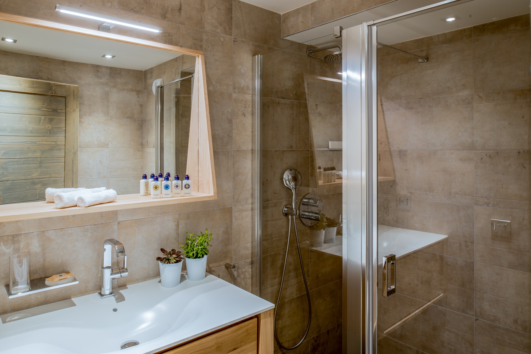 Courchevel 1650 Luxury Rental Appartment Amurile Bathroom 4