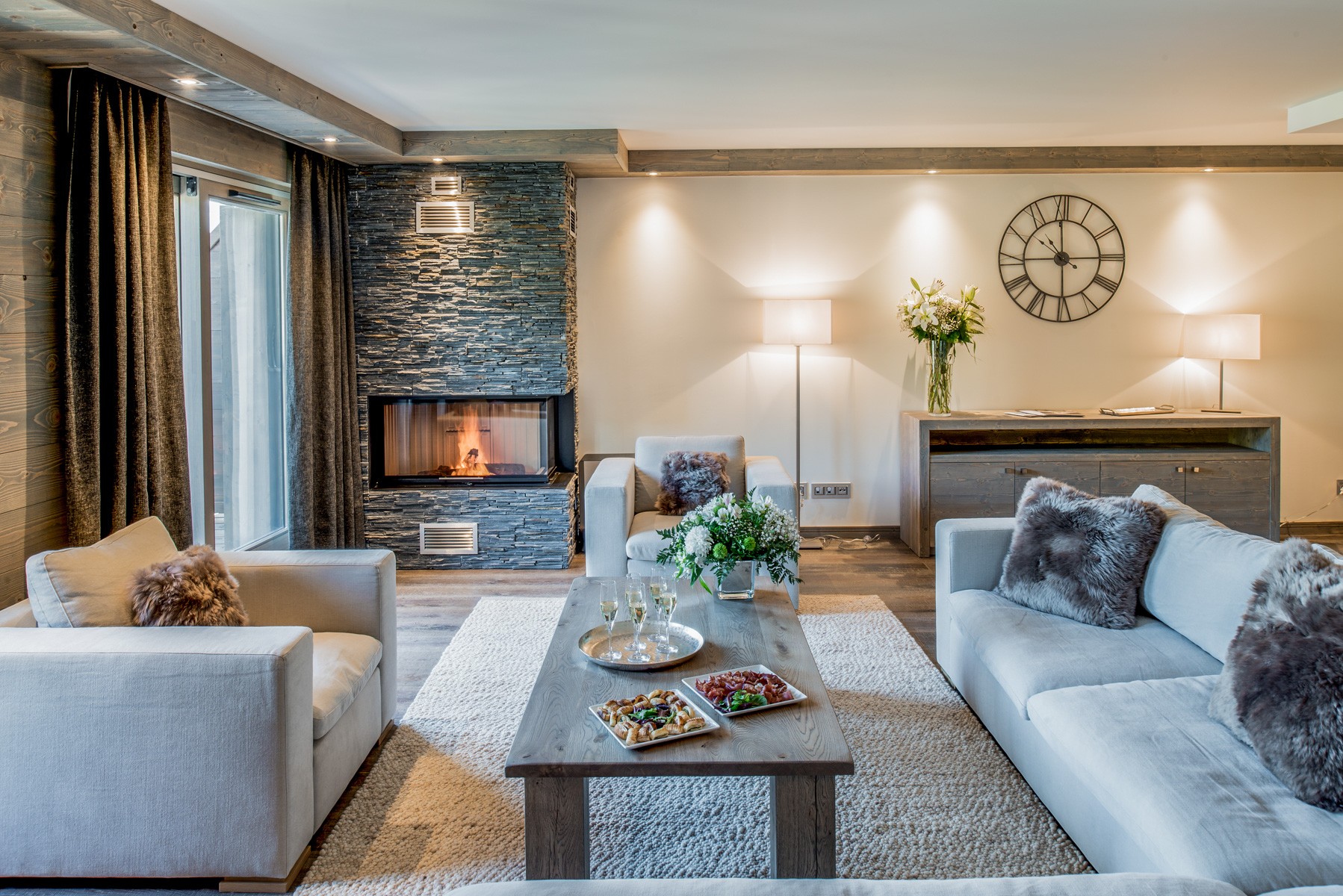 Courchevel 1650 Luxury Rental Appartment Amurile Living Room