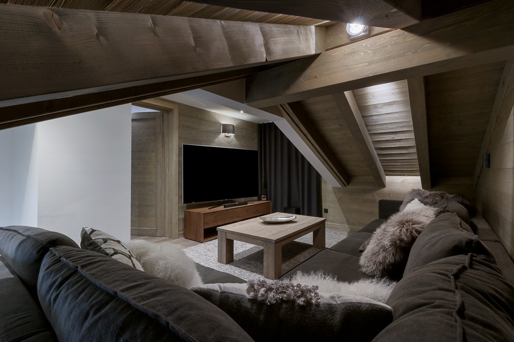 Courchevel 1650 Luxury Rental Appartment Angelite Tv Room