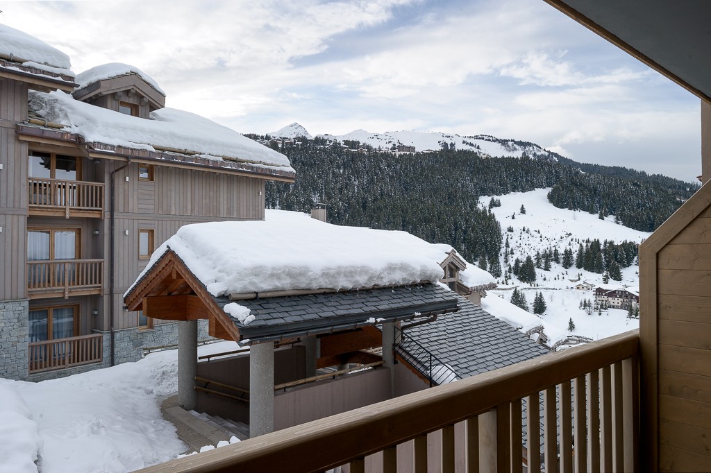 Courchevel 1650 Luxury Rental Appartment Apatite Balcony