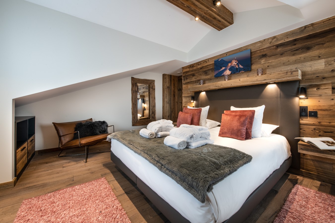 Courchevel 1650 Luxury Rental Appartment Aurylite Bedroom 2