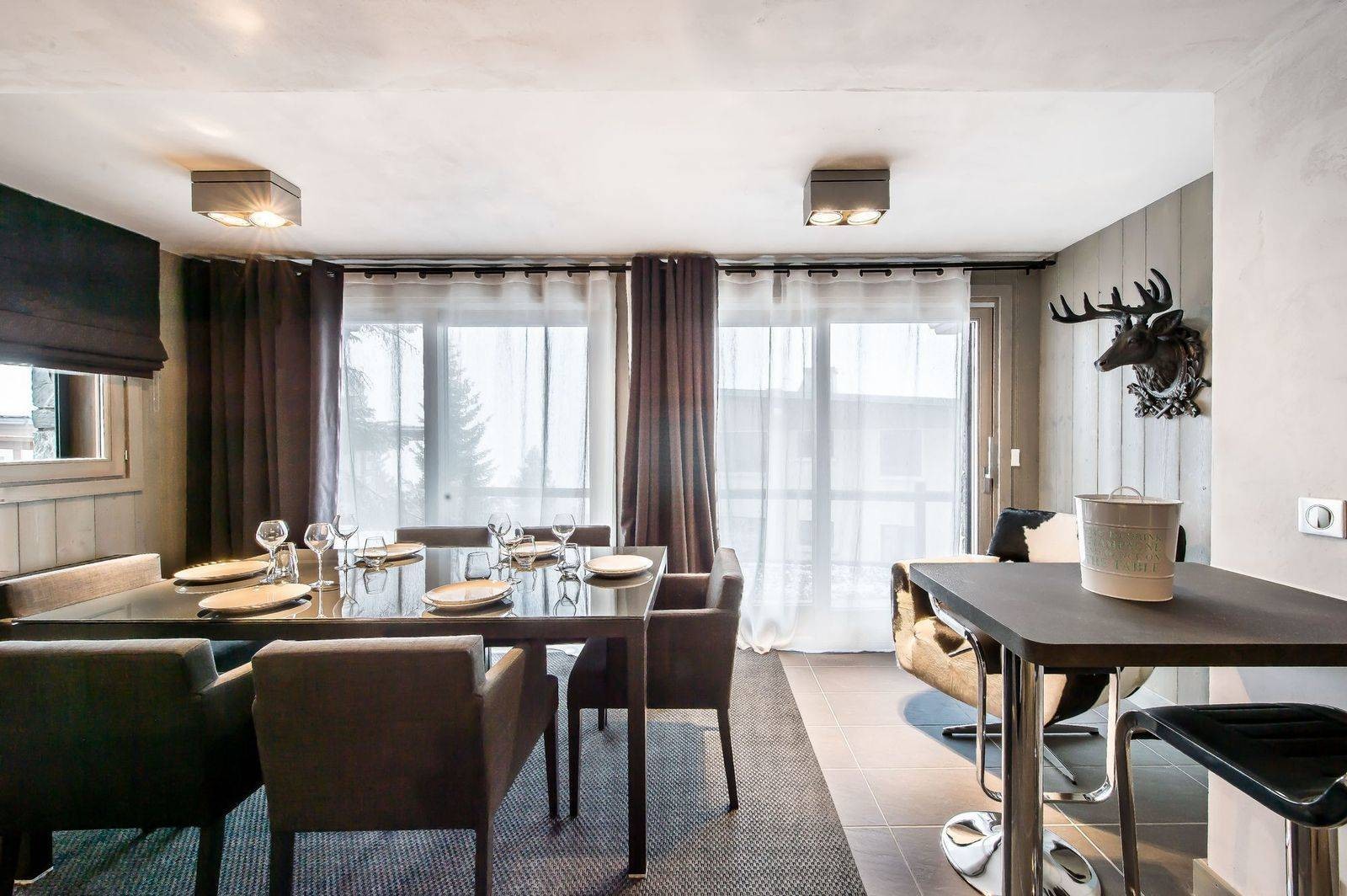 Courchevel 1650 Luxury Rental Appartment Dalersi Dining Room 2