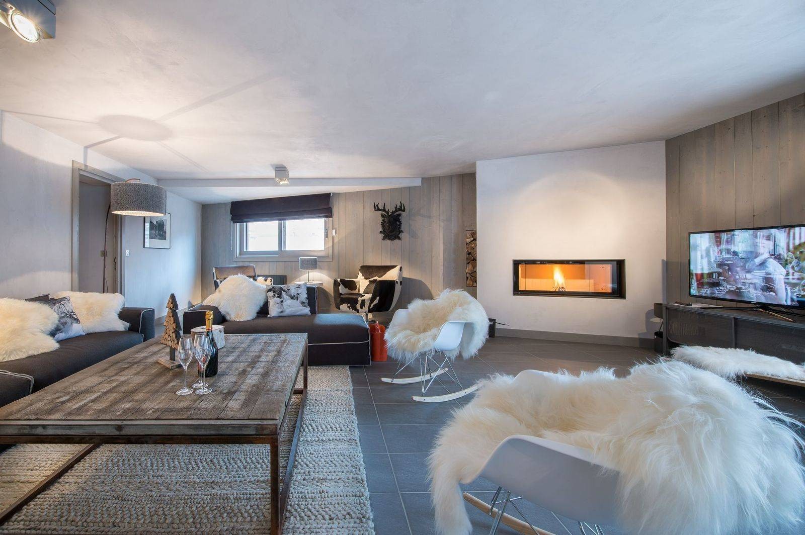 Courchevel 1650 Luxury Rental Appartment Neustadelite Living Room 8