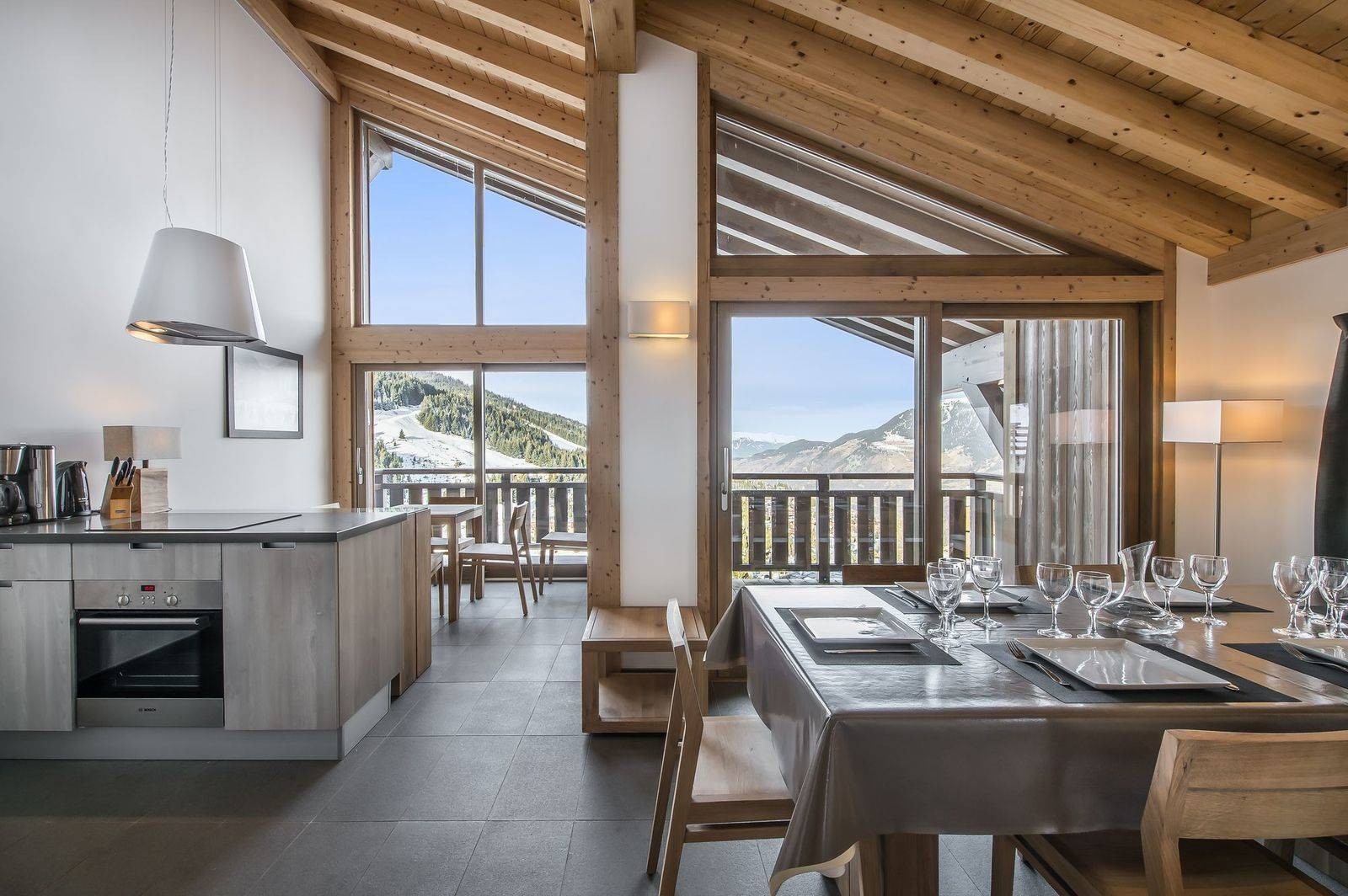 Courchevel 1650 Luxury Rental Appartment Temagamite Dining Room